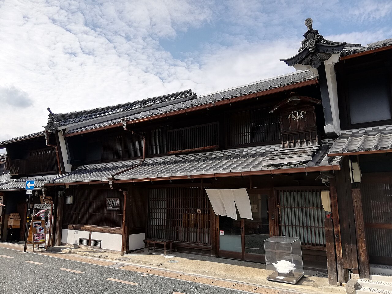 Gifu GeoGuessr guide image showing an udatsu merchant house in Mino