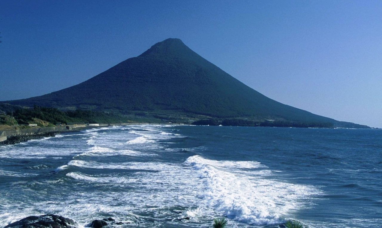開聞岳(鹿児島県指宿市)
