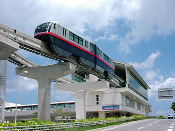 那覇市・首里城と市街