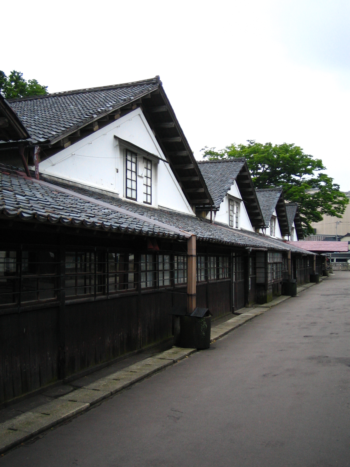 Yamagata GeoGuessr guide image showing the Sankyo rice warehouses in Sakata